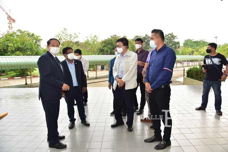20210426-Governor inspects field hospitals-167.JPG